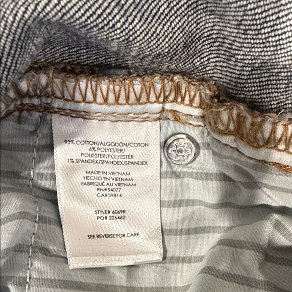 CAbi 5th Avenue Bootcut Jeans 6069R Medium Wash Size 4 - Picture 3 of 11